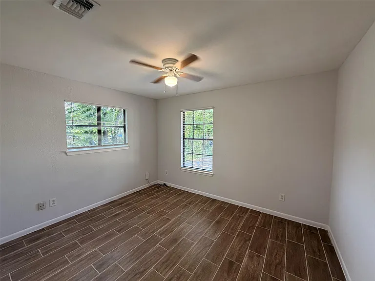 604 Gaylor St #B — Photo 5