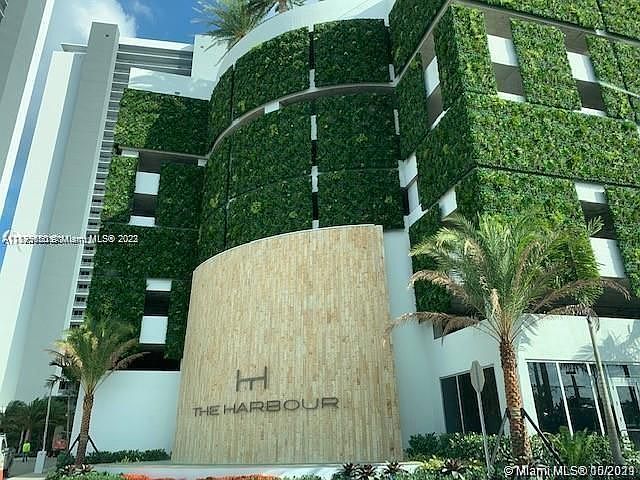 1st image of 16385 Biscayne Blvd Unit 1506