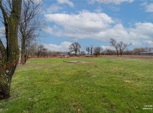 W 3rd St #23, Gentry, AR 72734