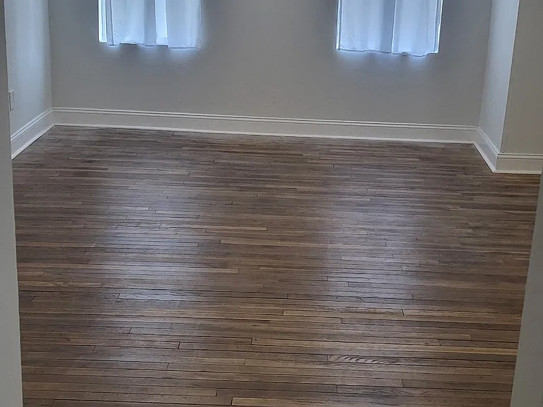 210 E Texar Dr — Photo 3