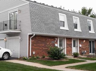 442 Lear Ct, Schaumburg, IL 60194