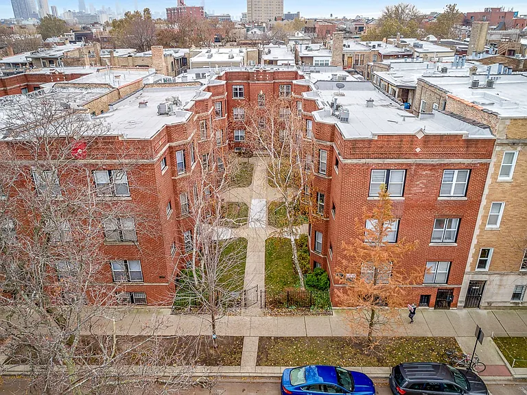 851-59 W. Cornelia — Photo 12
