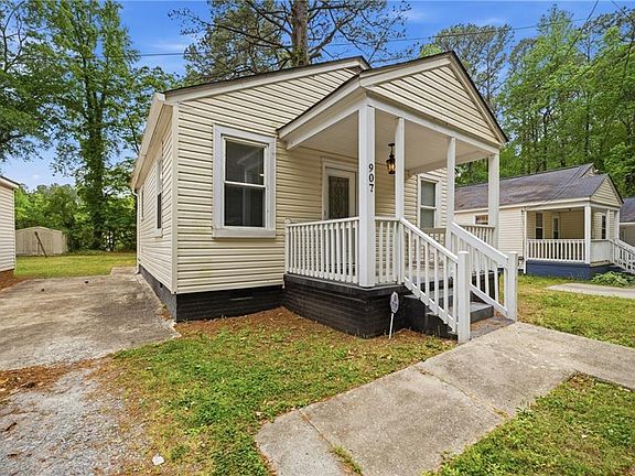 2nd image of 907 McKinley Ave