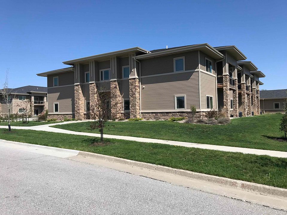 Suncrest Apartments on Bobcat Drive!