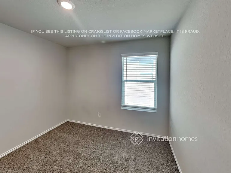 5747 Leon Pl — Photo 17