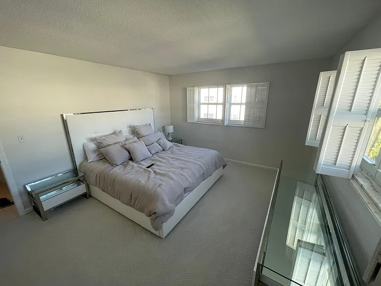 315 Venetian Dr #6 — Photo 18