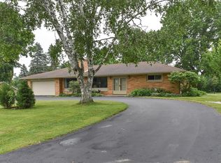 15235 Flagstaff Rd, Brookfield, WI 53005