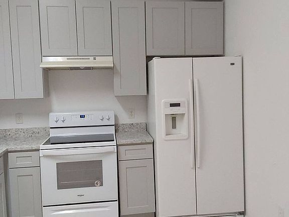 4th image of 21 Prospect Ln #A/b