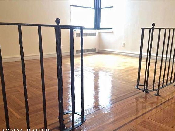 2nd image of 2845 University Ave APT 5K