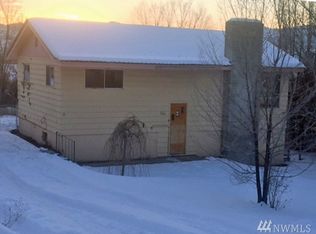 220 E 2nd St, Tonasket, WA 98855