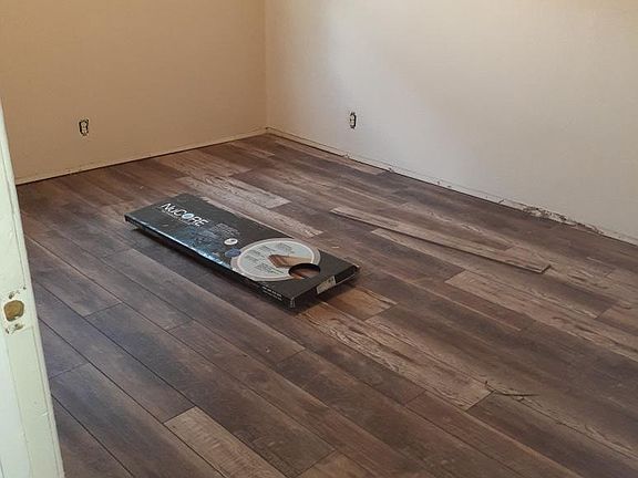 3rd image of 2408 Chelwood Park Blvd NE APT D