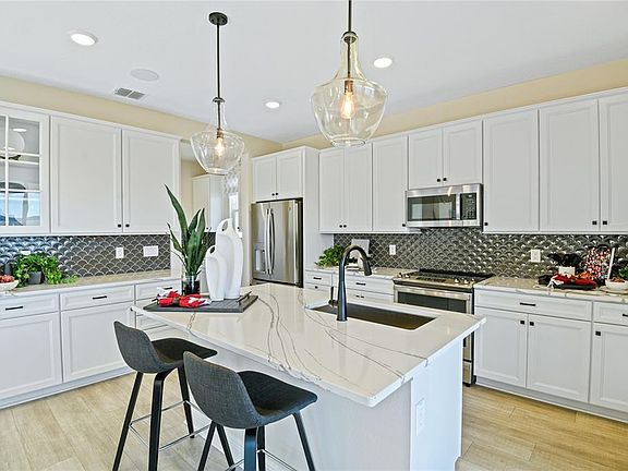 5th image of 3633 Sublett Loop