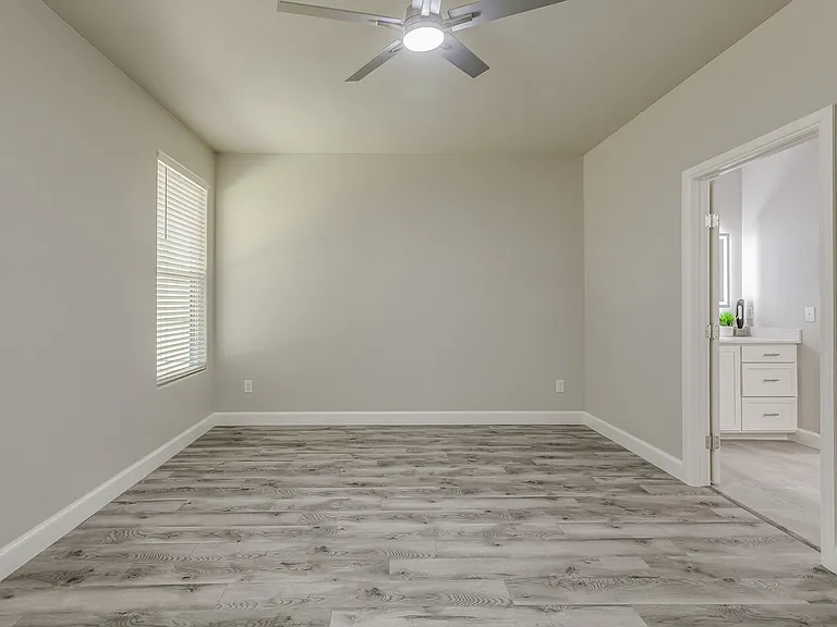 1312 NE 20th St #B — Photo 13