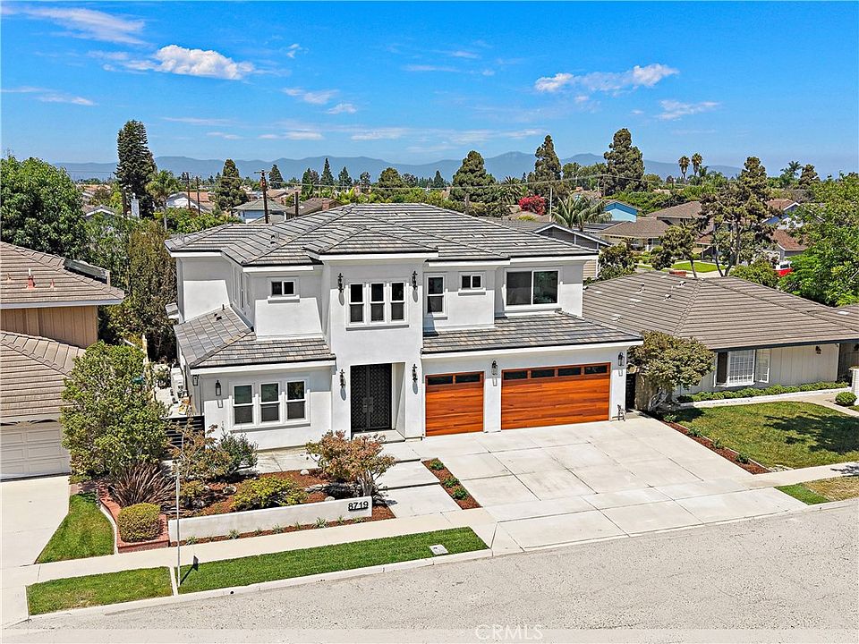 1st image of 8719 Hummingbird Ave
