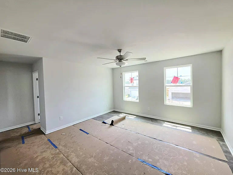 1079 Hanson Dr — Photo 9