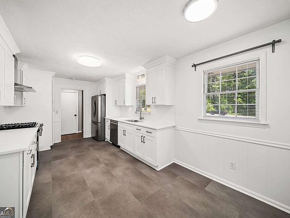 4th image of 641 Gordon Combs Rd NW