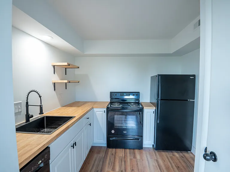 2136 Ravine St #6 — Photo 5