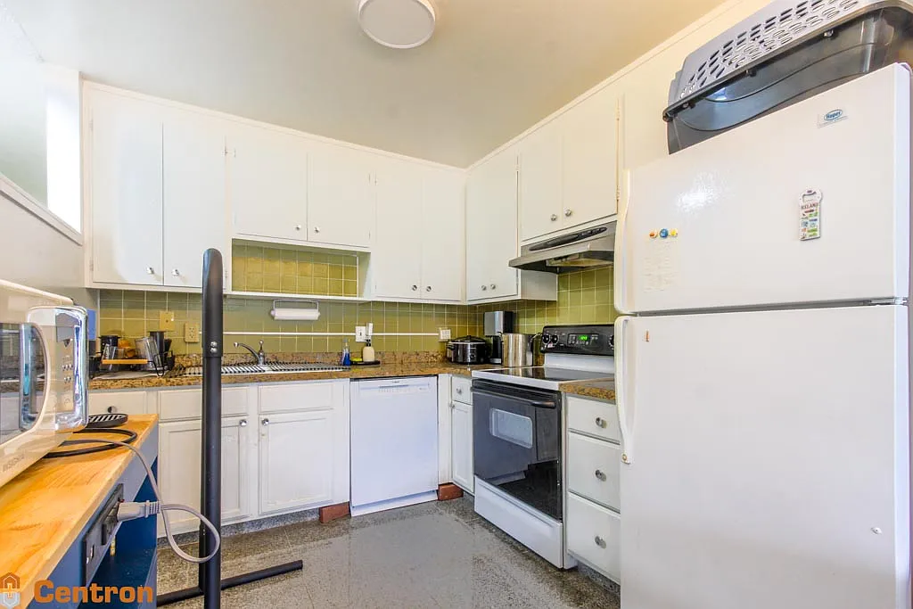 2 bed, 800 sqft, $5,200 — Photo 4