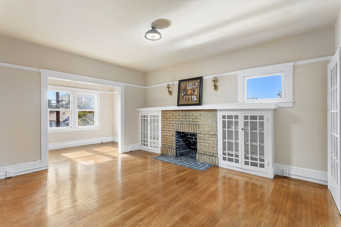 next background image