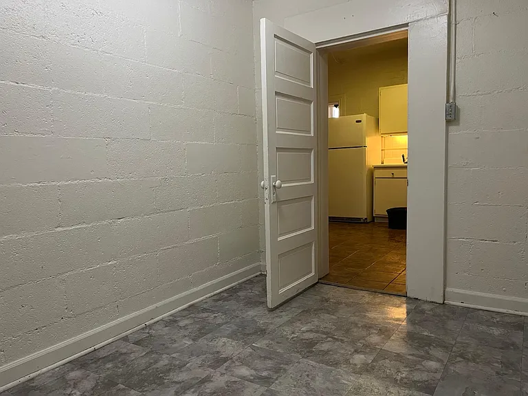 1358 N Ogden St #1B — Photo 10