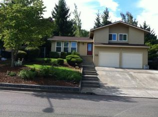 1208 Woodwillow Dr, Roseburg, OR 97471