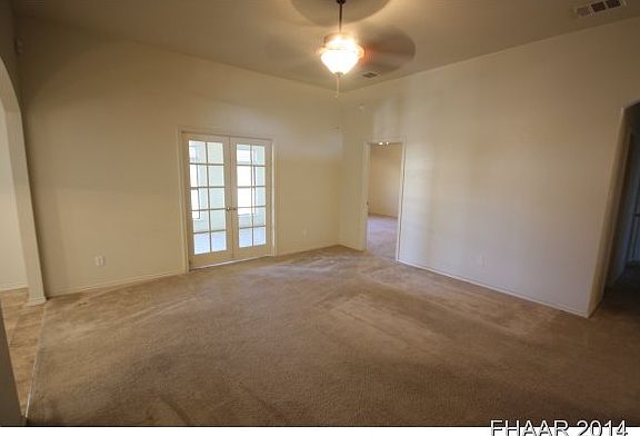 5th image of 2413 Scott Dr