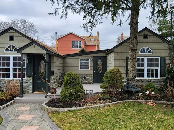 8 Roswell Ave, Oceanside, NY 11572