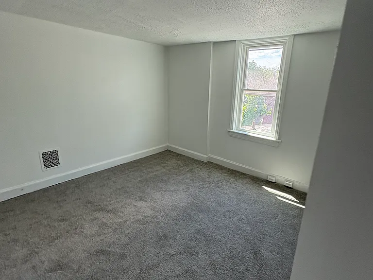 619 Geary St — Photo 6