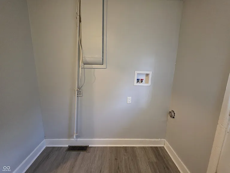 3416 N Hartman Dr — Photo 9
