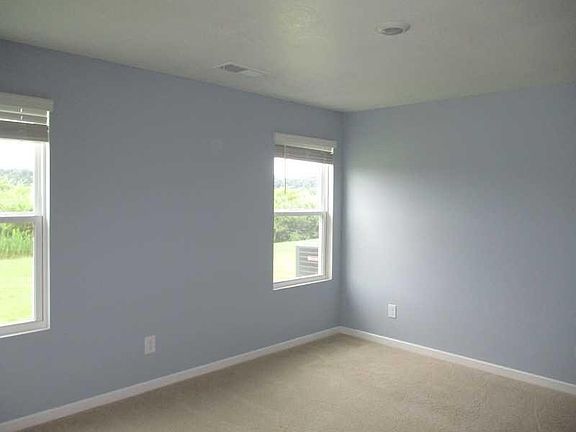 5th image of 136 Crescent Cir