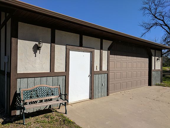 4th image of 3326 Brouse Ave