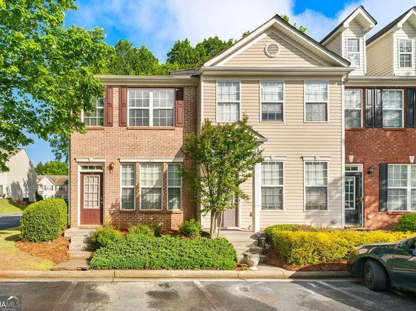 1343 Penhurst Dr, Lawrenceville, GA 30043