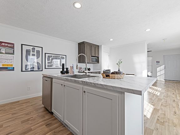 4th image of 2815 Neuse Blvd #1