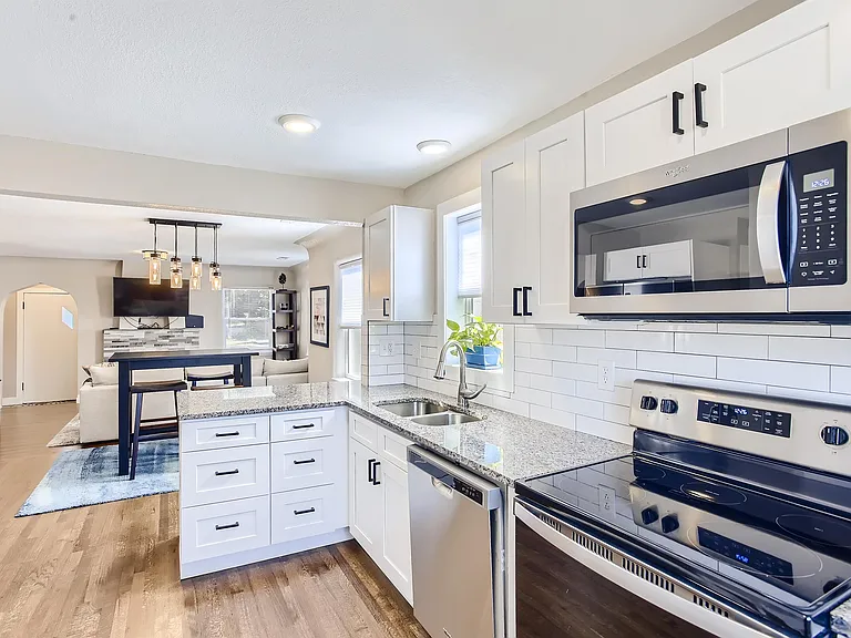 3457 N Steele St — Photo 8