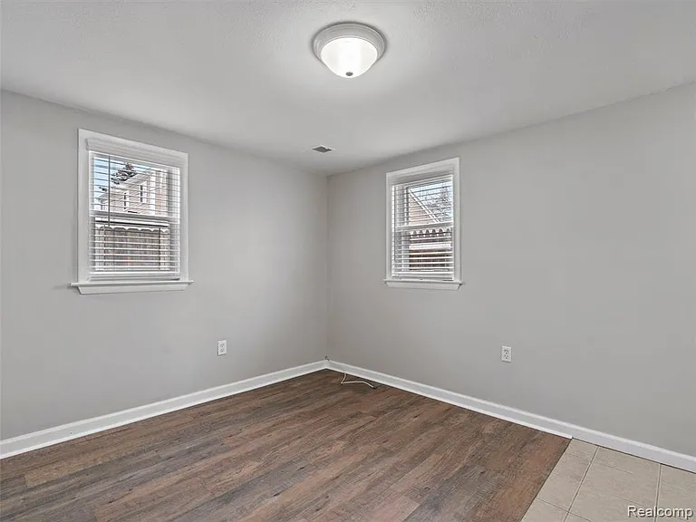 23462 Carlisle Ave — Photo 10