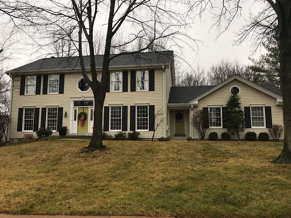 1st image of 18115 Edgewood Cir