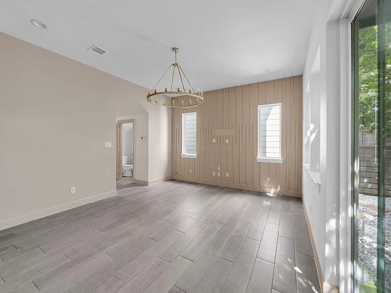 9551 Neuens Rd #B — Photo 9