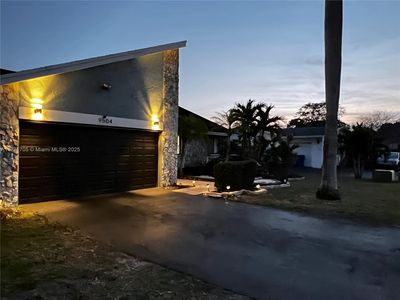 9504 NW 46th St, Sunrise, FL, 33351