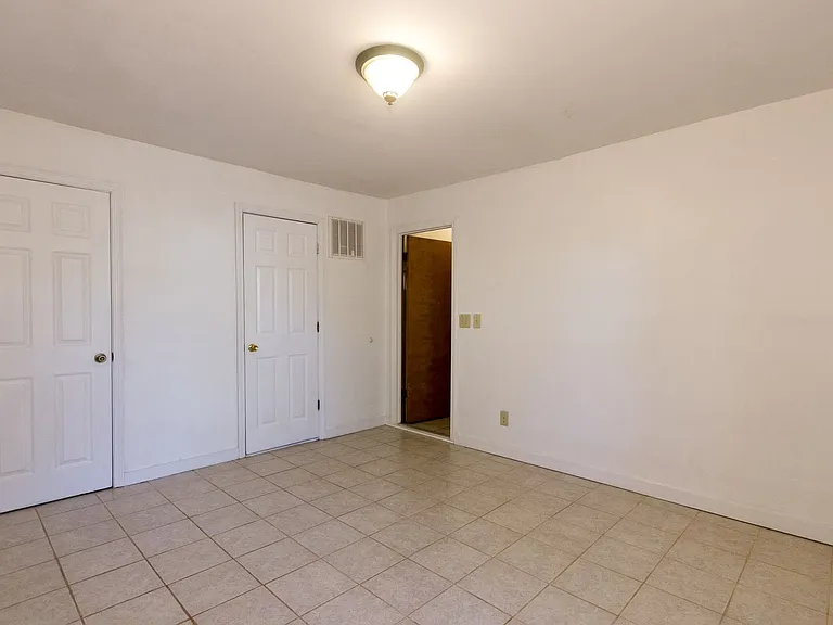 1169 Hillcrest Ct — Photo 36