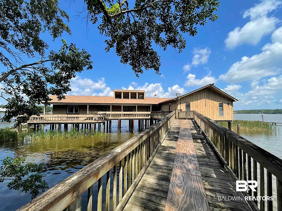 1st image of 3074 Riverside Dr W