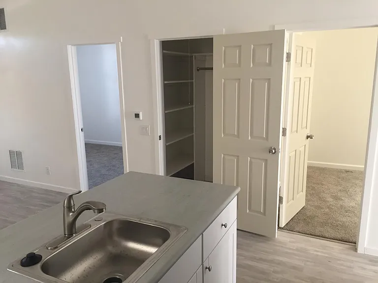 520 N Inca St — Photo 5