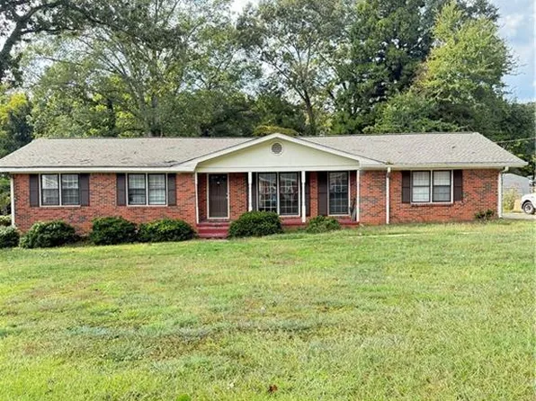 5891 Meadowbrook Dr, Norcross, GA 30093
