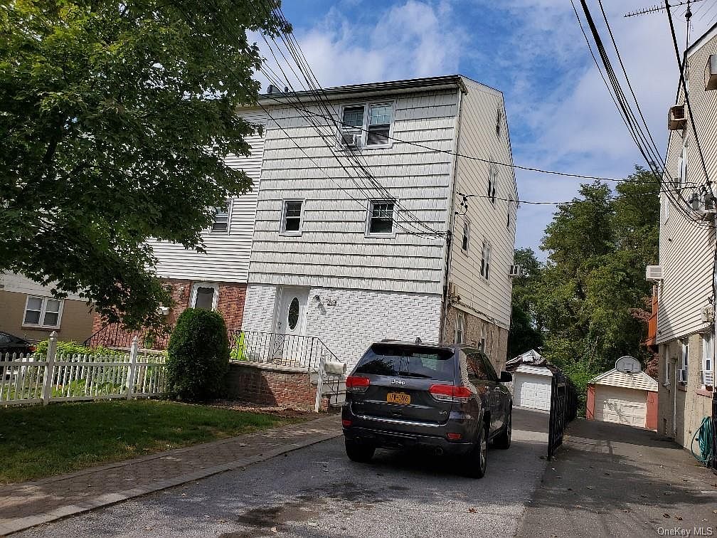 249 Hoover Rd, Yonkers, NY 10710 Zillow