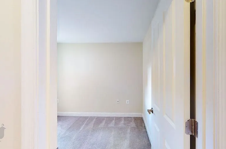 720 Barnes St NE — Photo 25