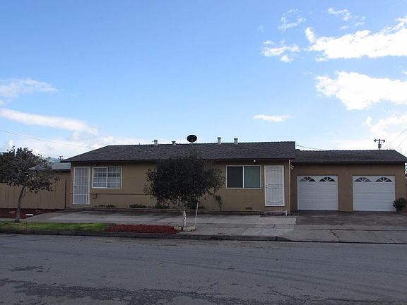 2nd image of 2326 Dobern Ave