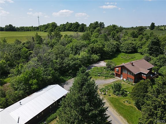 4th image of 5251 Irish Ridge Rd