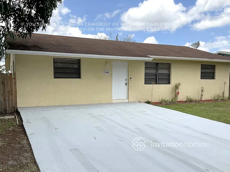 7441 Douglas St — Photo 2