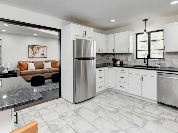 251 E Innis Ave, Columbus, OH 43207