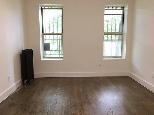 Rented by Lang Realty LLC | media 28