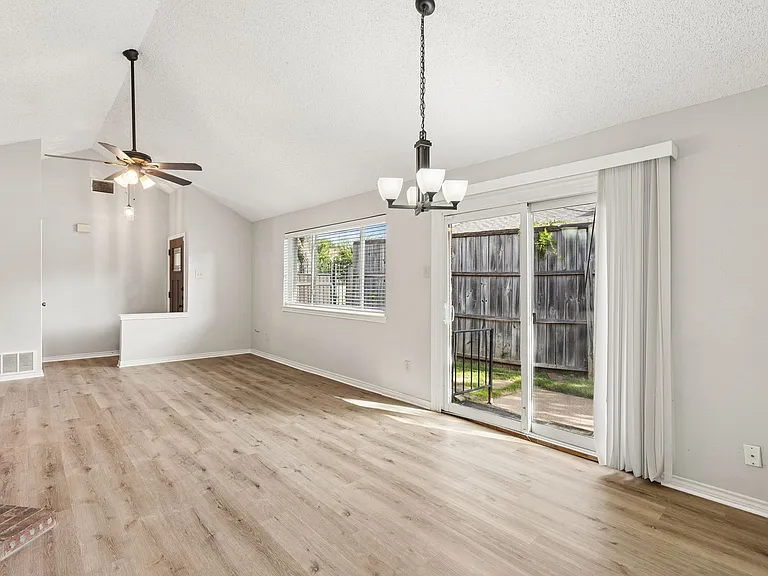 2141 Stradivarius Ln — Photo 23
